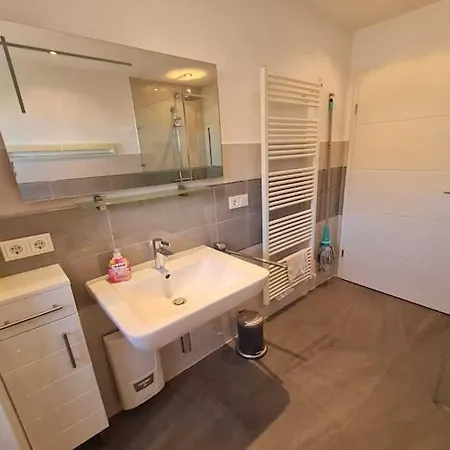 Διαμέρισμα In *